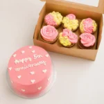 Bento cake with 6 cupcakes in Abu Dhabi